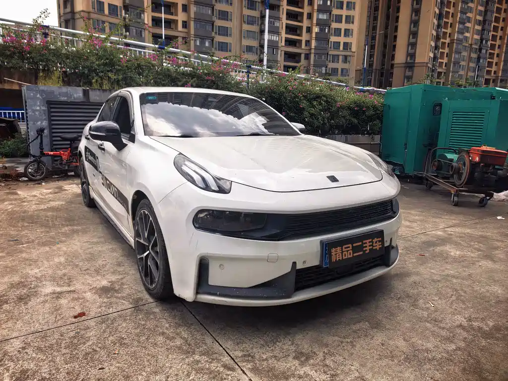 Lynk & Co 03 — миниатюра 3