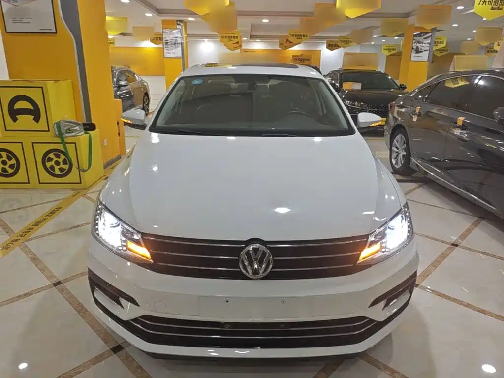 Volkswagen Sagitar — миниатюра 3