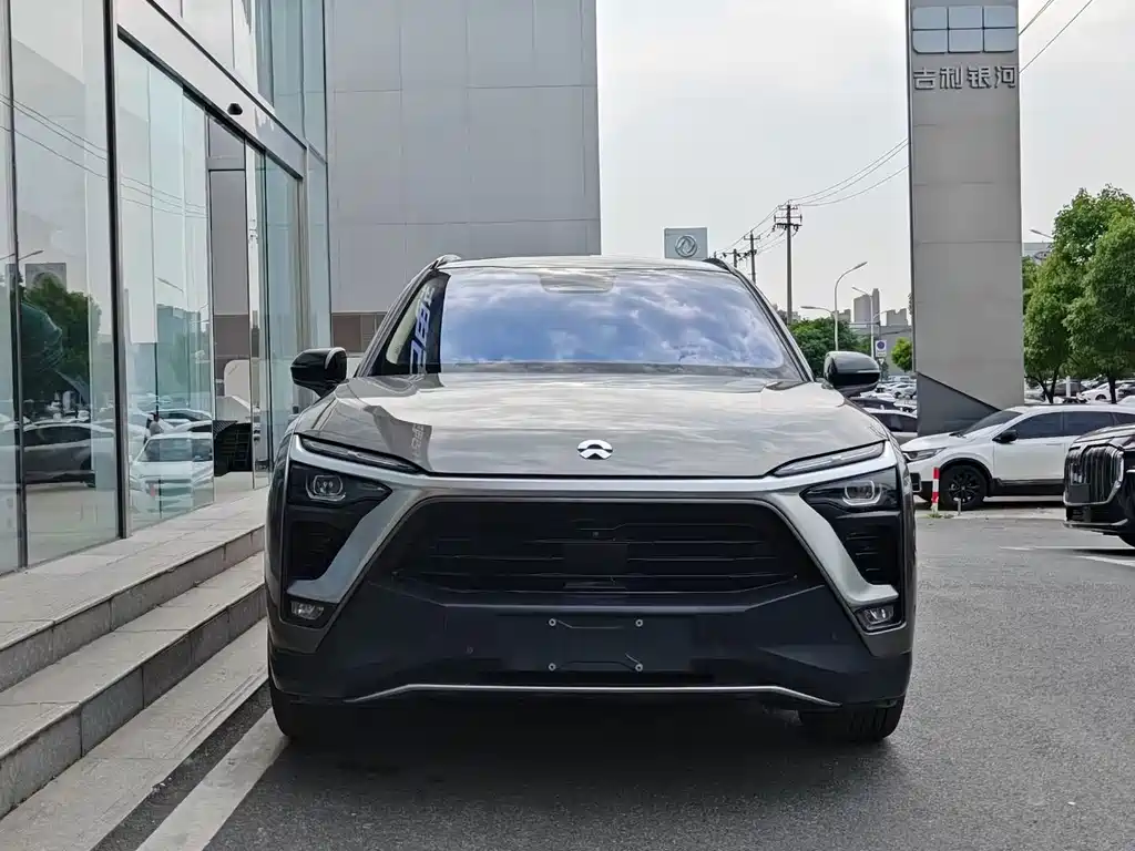 NIO ES8 — миниатюра 4