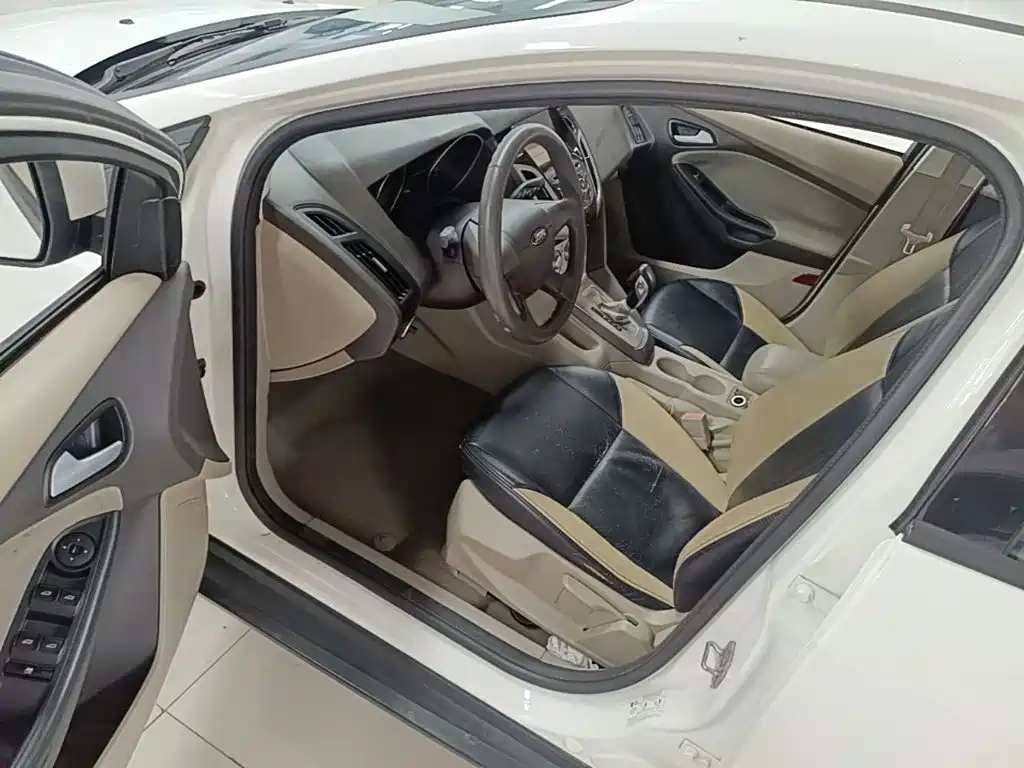Ford Focus — миниатюра 16