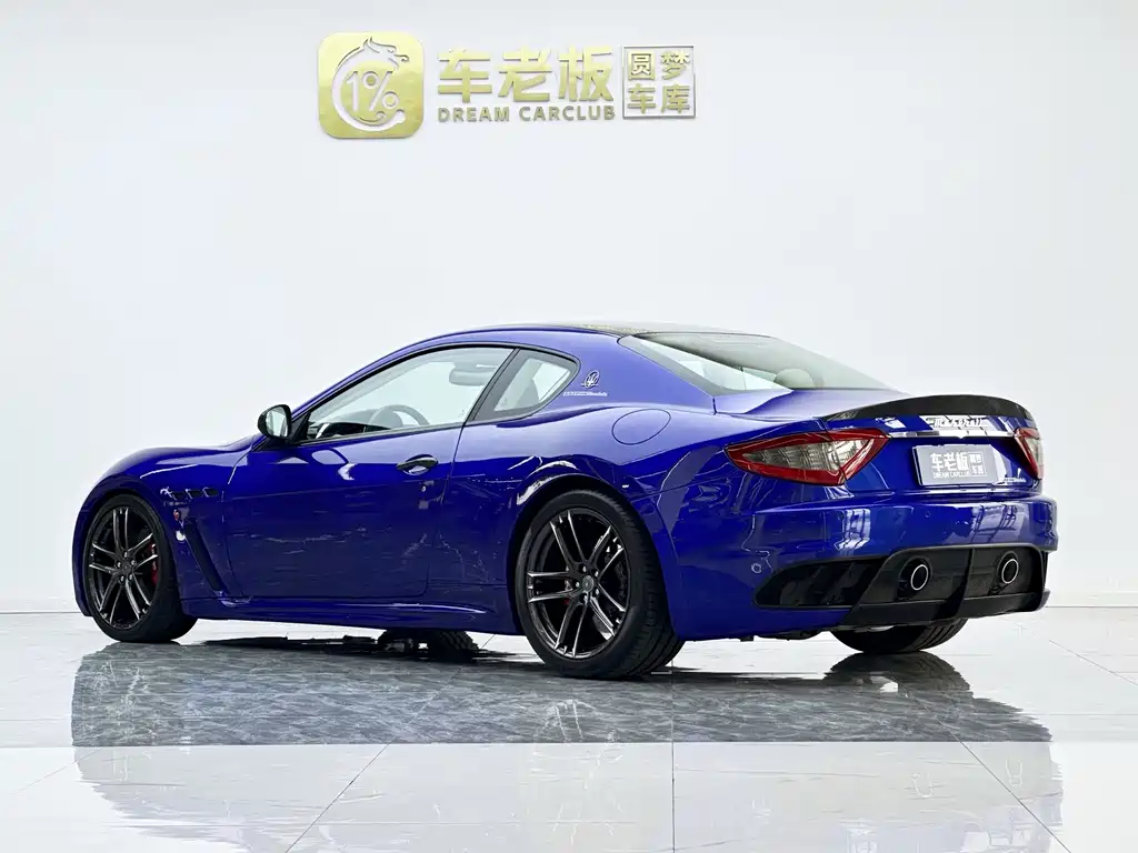 Maserati GranTurismo — миниатюра 6