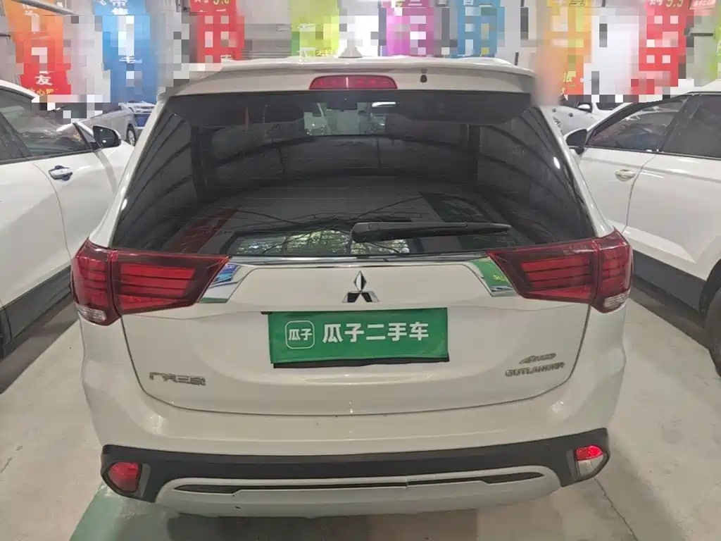 Mitsubishi Outlander — миниатюра 6