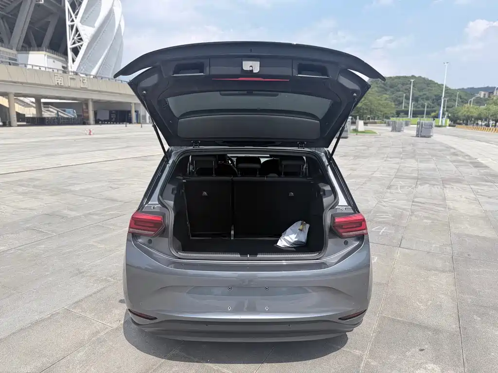 Volkswagen ID.3 — миниатюра 10