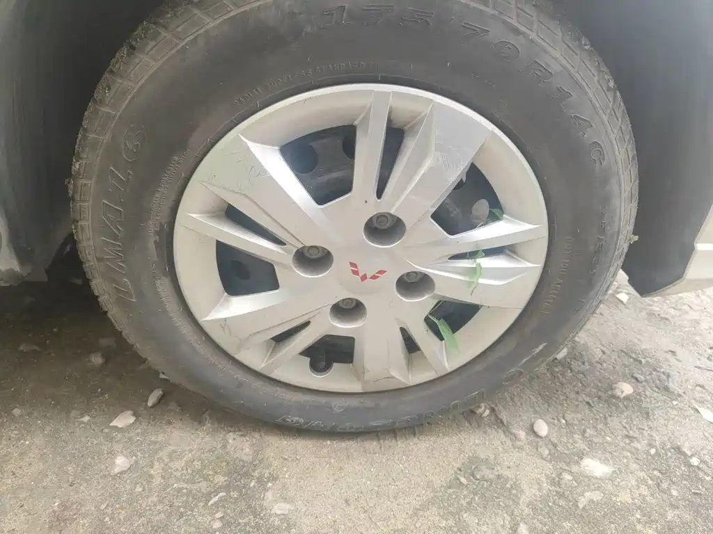 Wuling Hongguang — миниатюра 24
