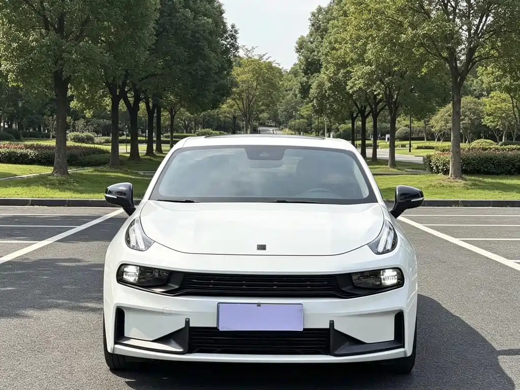 Lynk & Co 03 — миниатюра 2