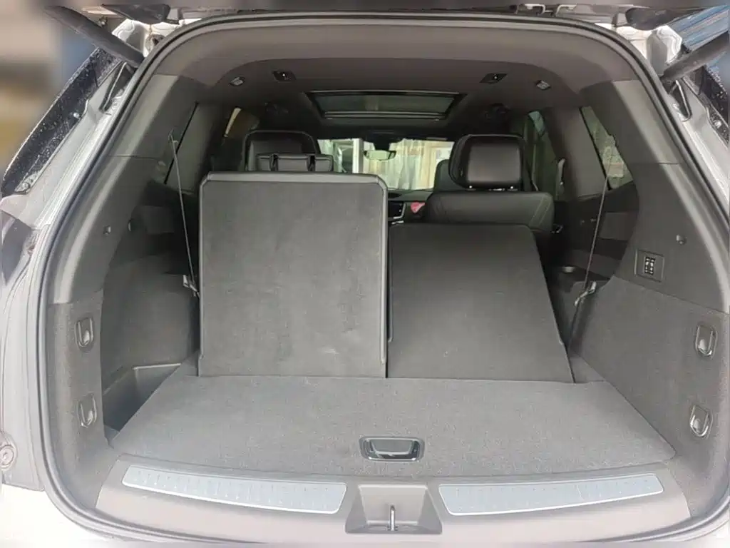 Cadillac XT6 — миниатюра 24
