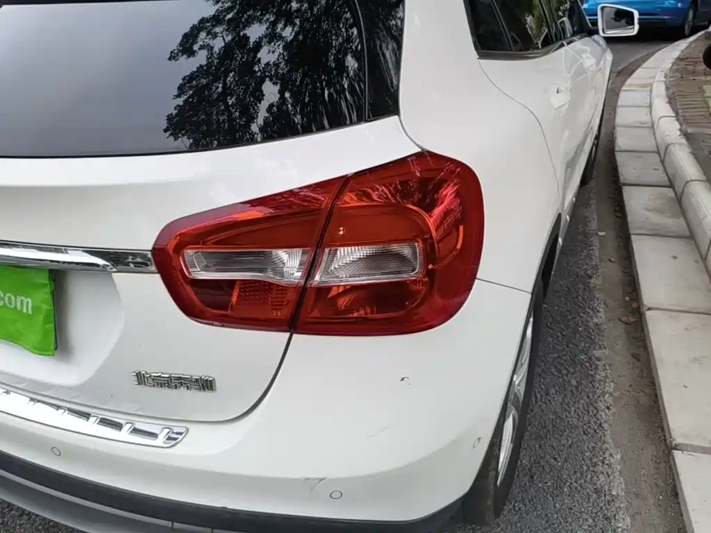 Mercedes-Benz GLA — миниатюра 8