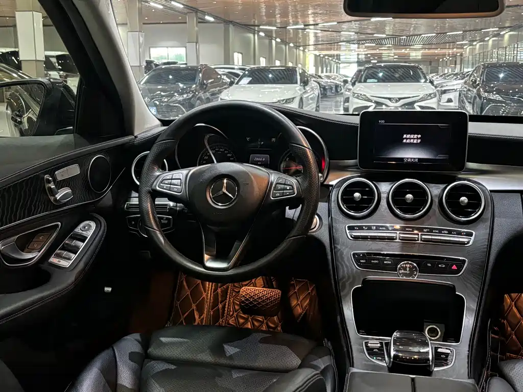 Mercedes-Benz C-Class — миниатюра 13