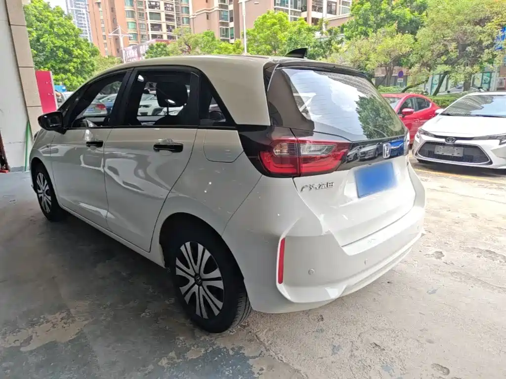 Honda Fit — миниатюра 5