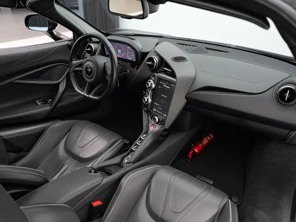 McLaren 720S 4.0T Coupe, фото 23