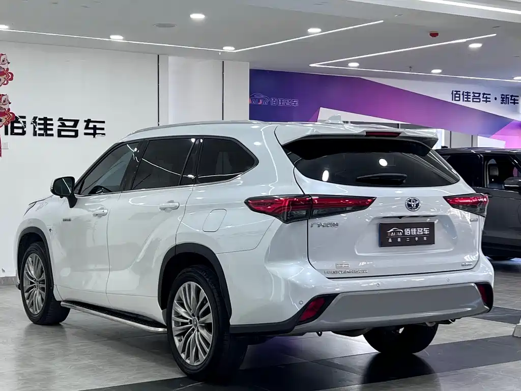 Toyota Highlander Hybrid 2.5L 4WD Premium Edition 7 seats, фото 7
