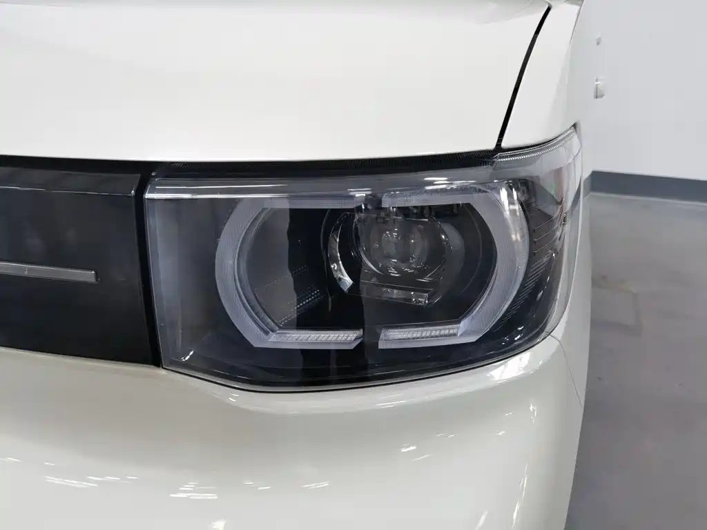 Wuling MINIEV — миниатюра 7