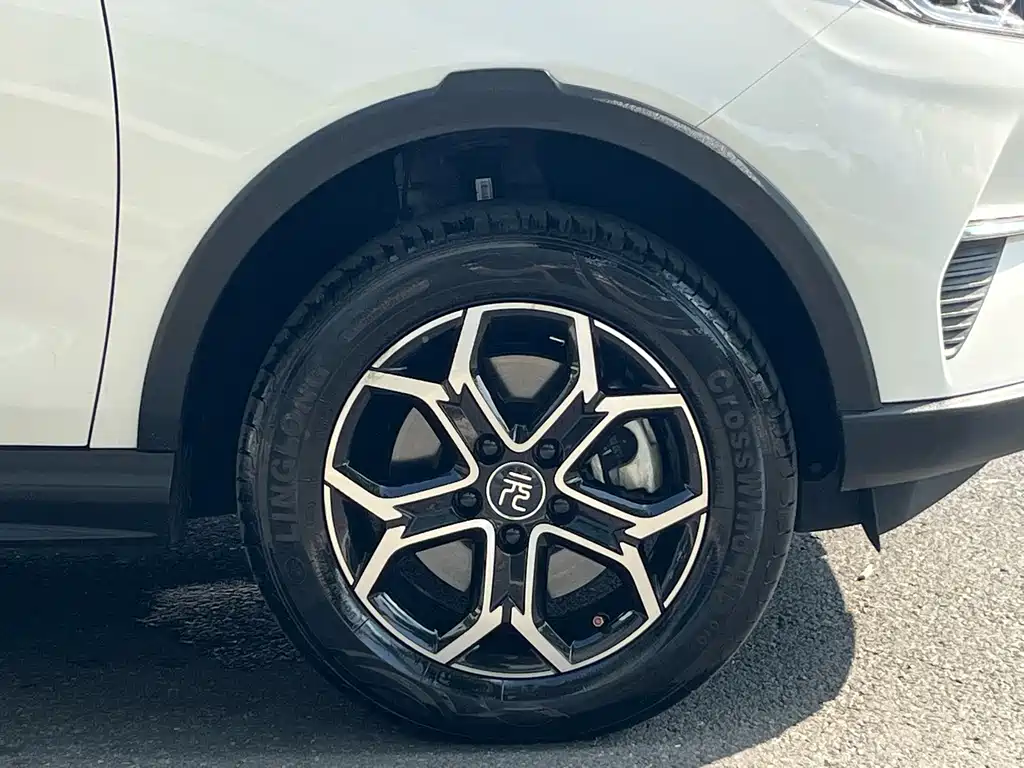 BYD Yuan Pro — миниатюра 20