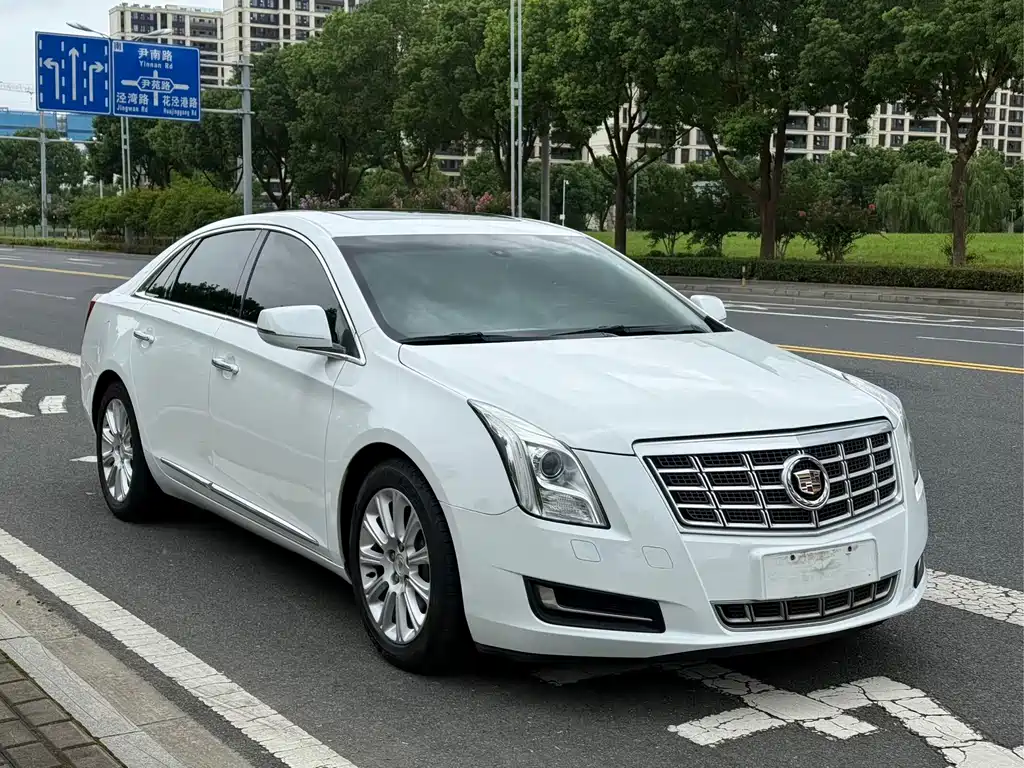 Cadillac XTS — миниатюра 3