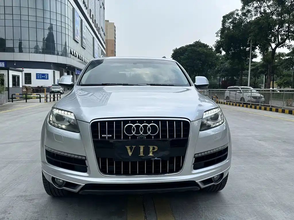 Audi Q7 — миниатюра 2