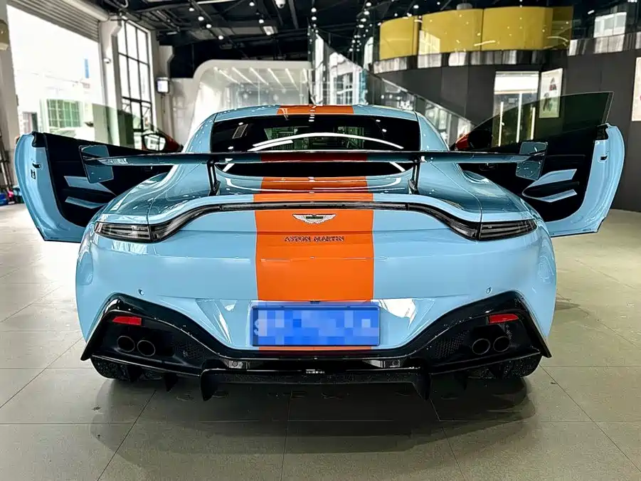 Aston Martin V8 Vantage — миниатюра 7