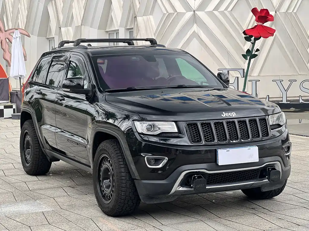 Jeep Grand Cherokee (Import) — миниатюра 3