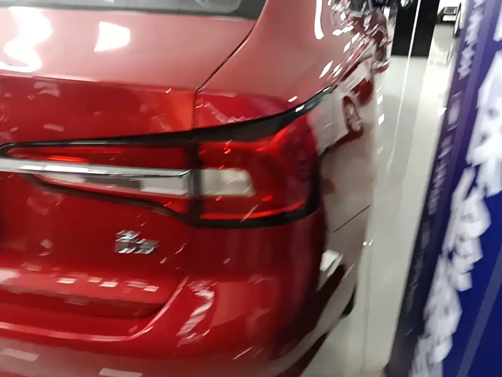 Roewe i5 — миниатюра 8