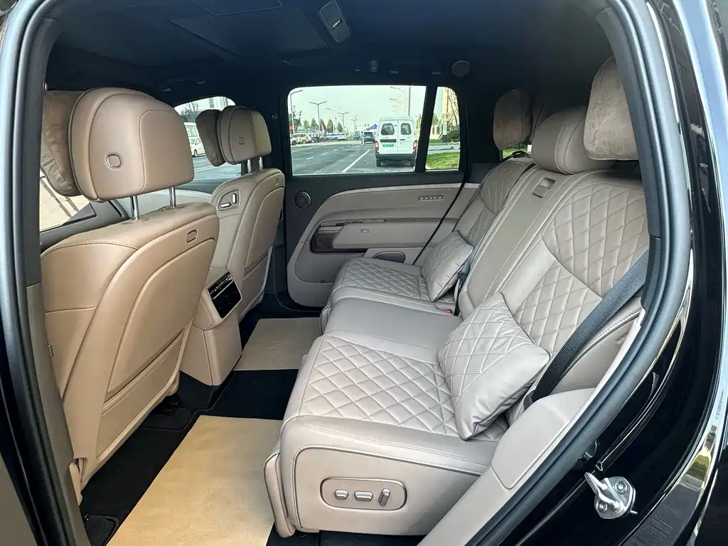 Li Auto Li L8 — миниатюра 8