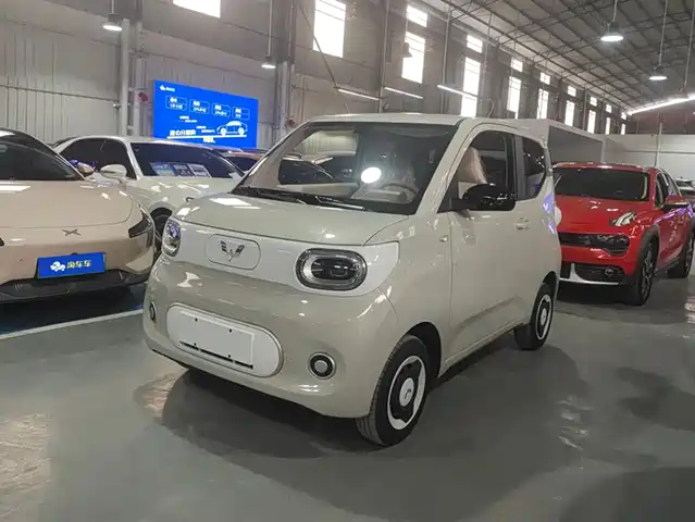 WULING HONGGUANG MINIEV 2025
