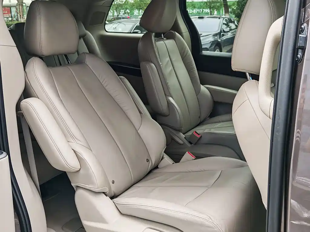 Buick GL8 — миниатюра 5