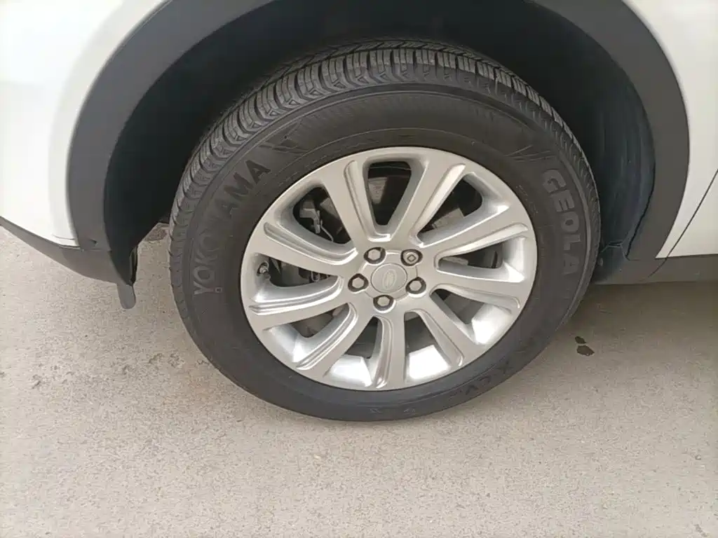 Land Rover Discovery Sport — миниатюра 23