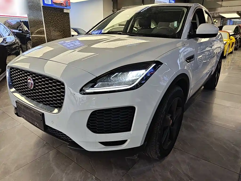 Jaguar E-PACE — миниатюра 2