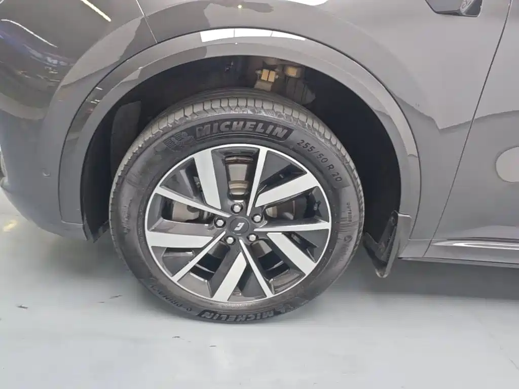 Li Auto Li L8 — миниатюра 23