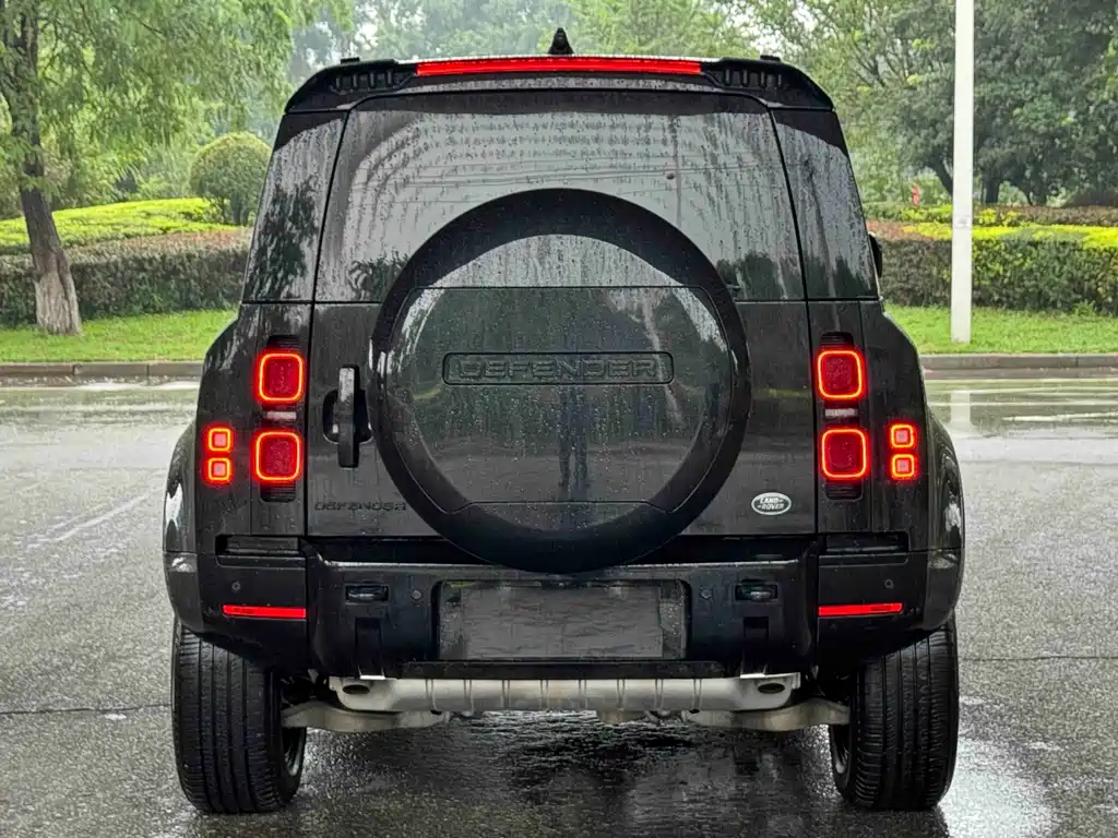 Land Rover Land Rover Defender 2024 110 3.0T P400 X-DYNAMIC HSE