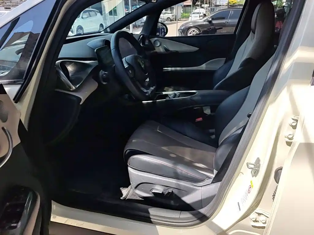 BYD Dolphin — миниатюра 11