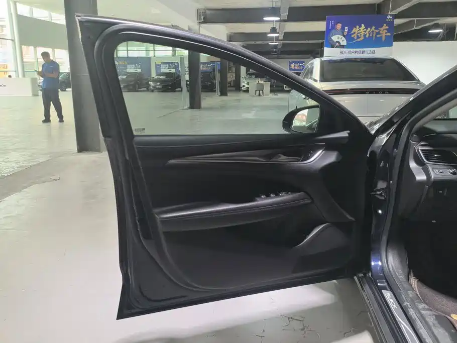 Buick LaCrosse — миниатюра 7