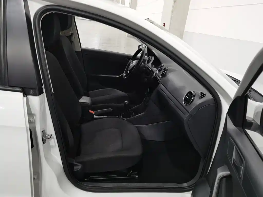 Jetta VA3 — миниатюра 23