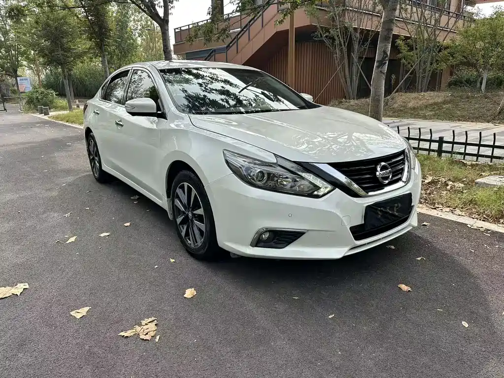 Nissan Teana — миниатюра 3