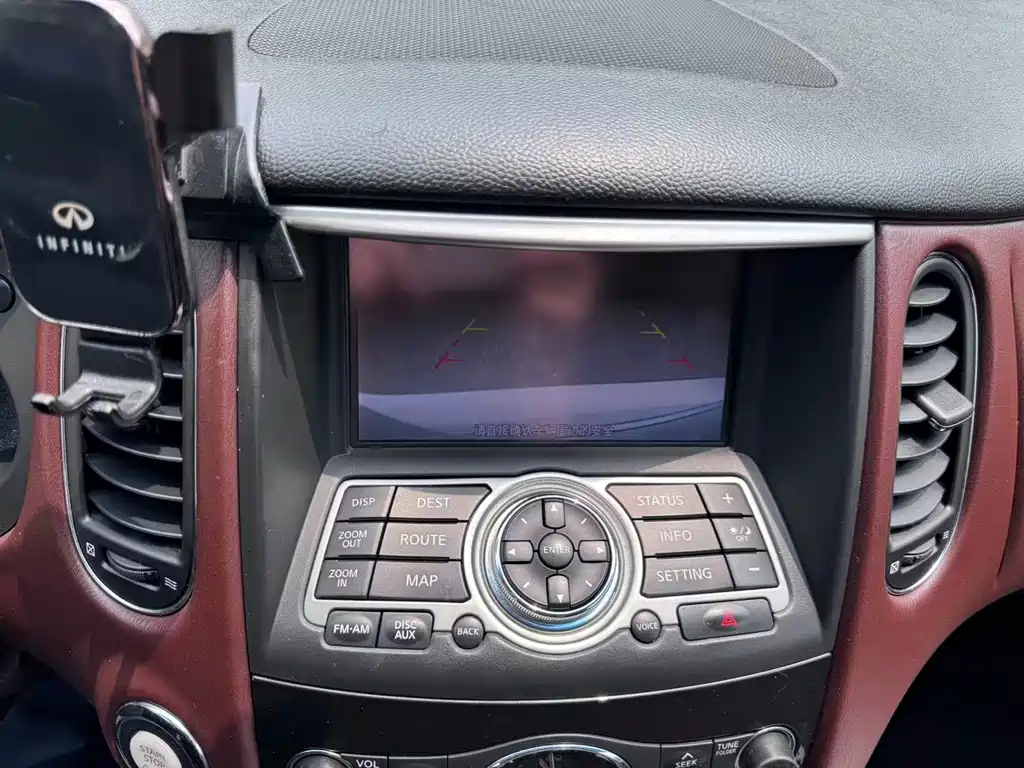 Infiniti QX50 — миниатюра 11