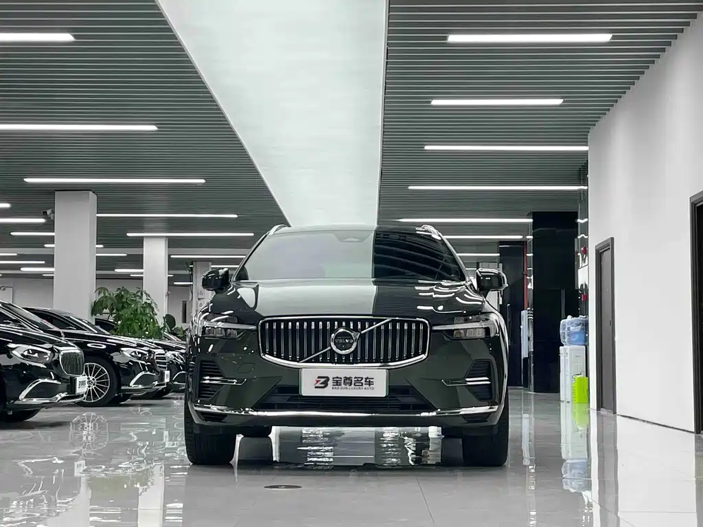 VOLVO XC60 PLUG IN HYBRID