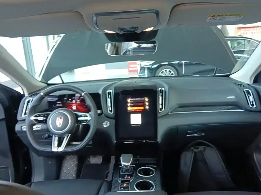 Hongqi Hongqi HS3 PHEV — миниатюра 10