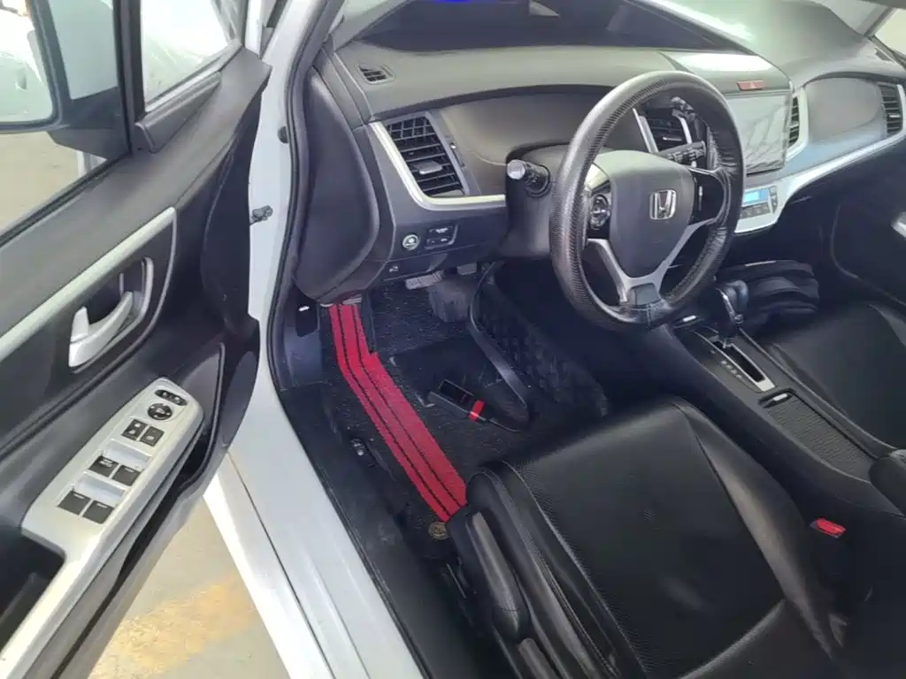 Honda Jade — миниатюра 16