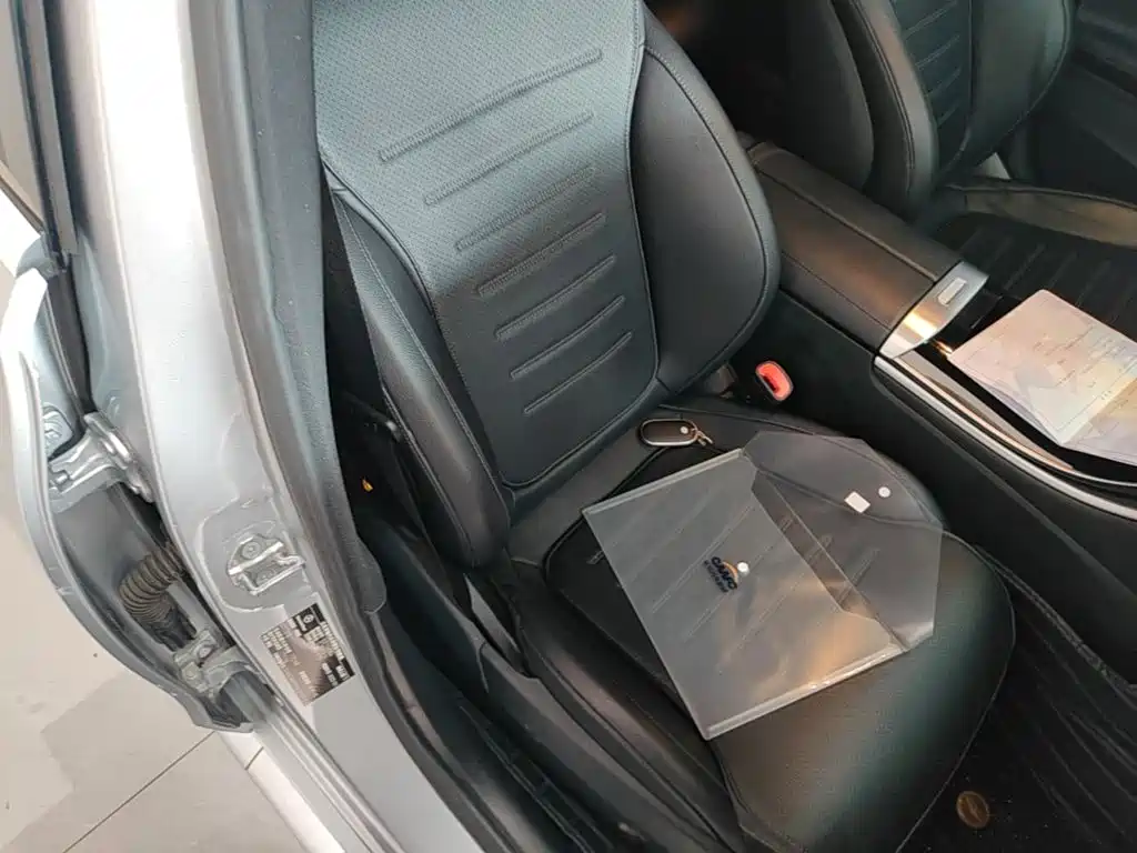 Mercedes-Benz C-Class — миниатюра 25
