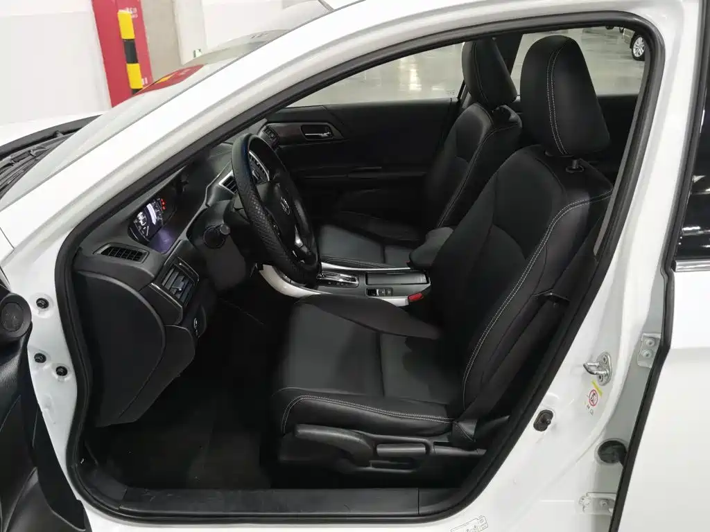 Honda Accord — миниатюра 10