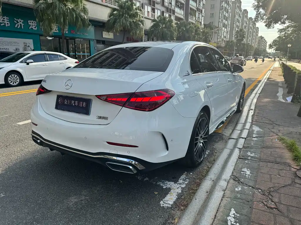 Mercedes-Benz C-Class — миниатюра 4