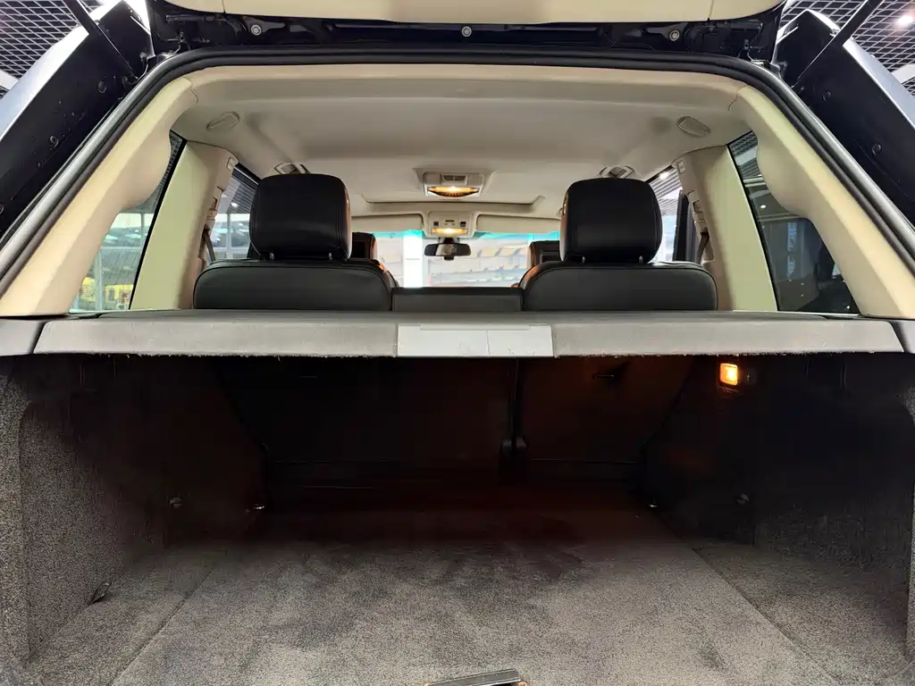 Land Rover Range Rover — миниатюра 7