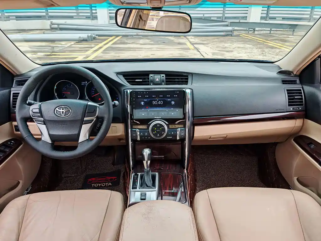 Toyota Reiz — миниатюра 8