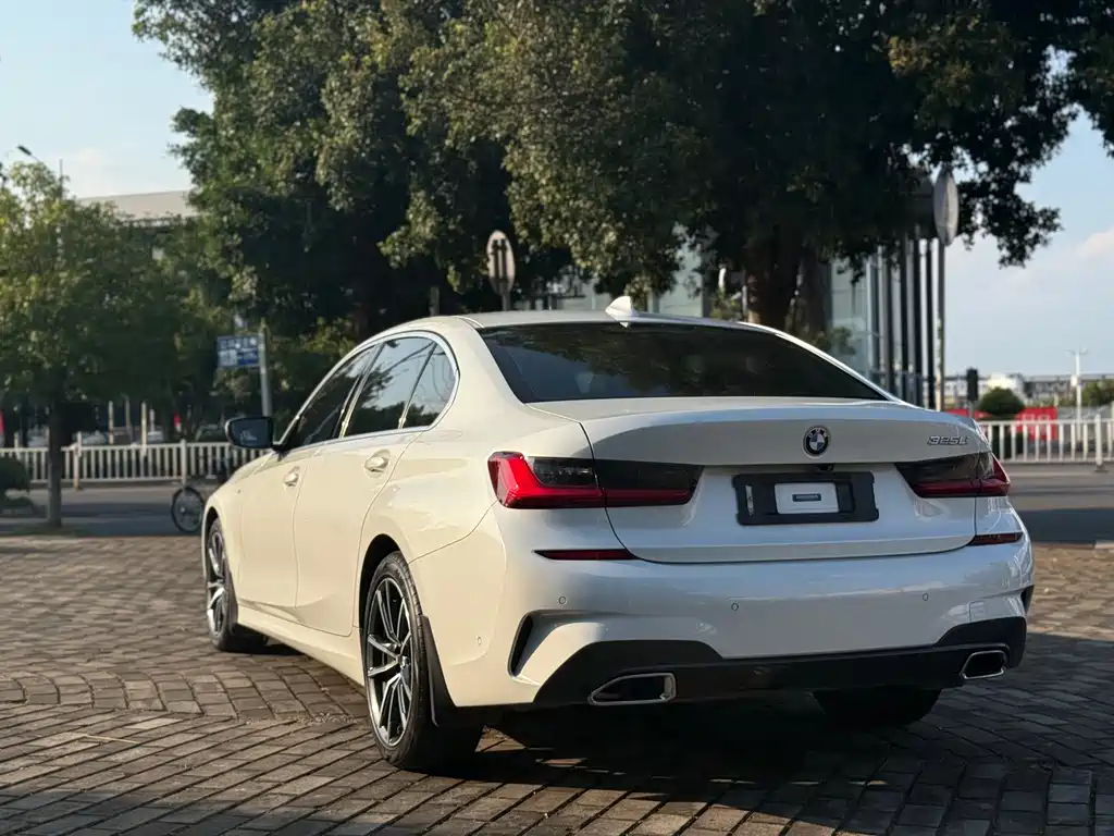 BMW 3 Series — миниатюра 5