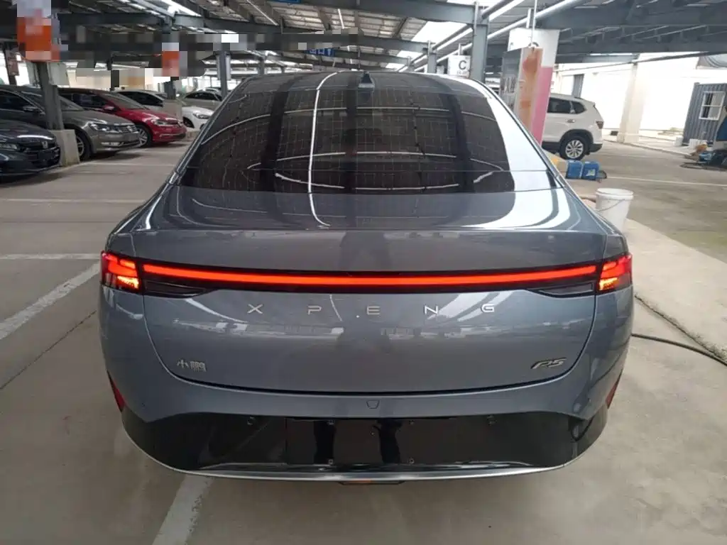 XPeng P5 — миниатюра 6