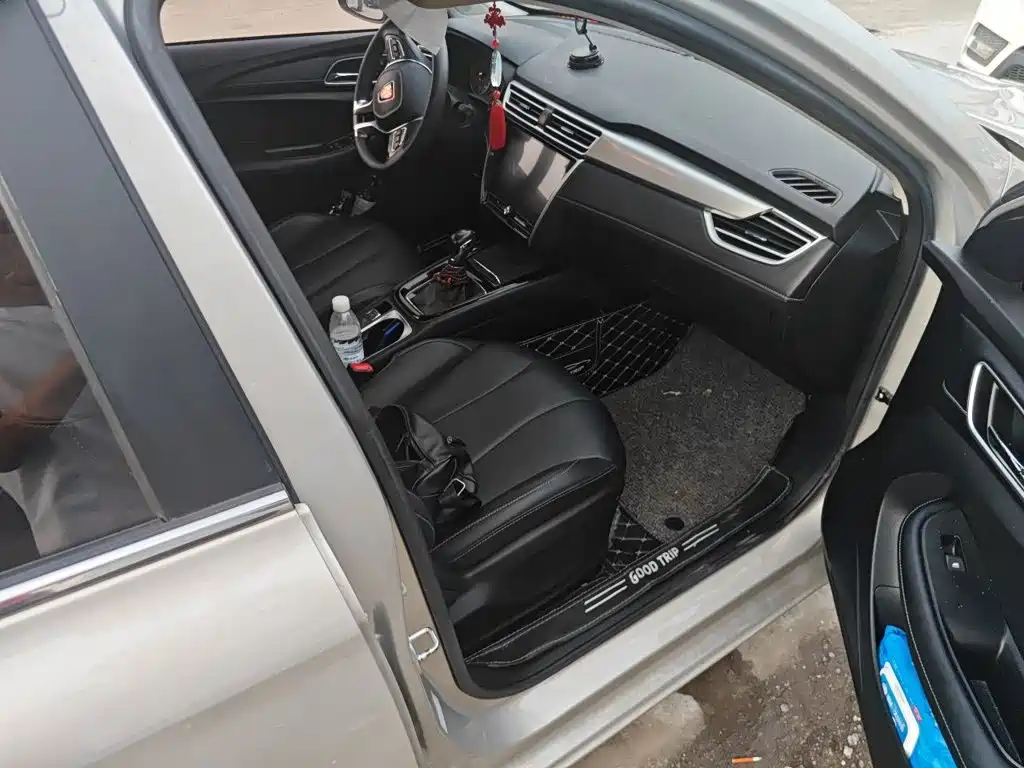 Roewe i5 — миниатюра 18