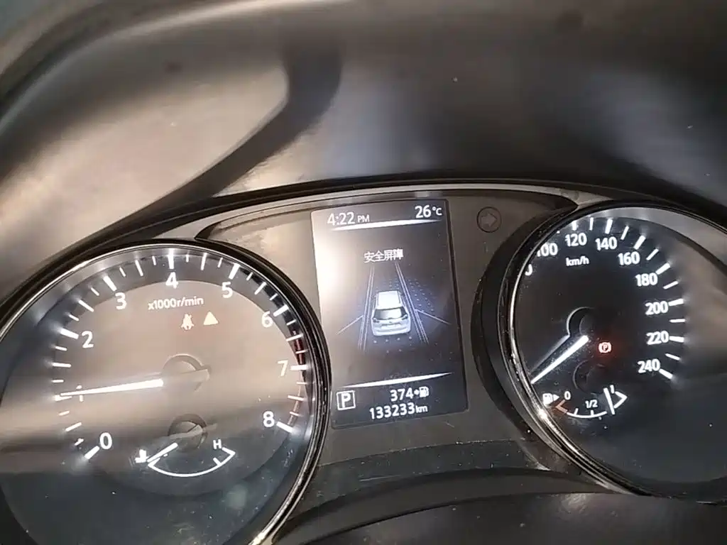 Nissan X-Trail — миниатюра 12