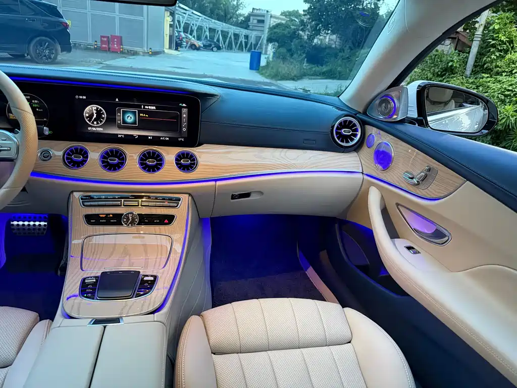 Mercedes-Benz E-Class (Import) — миниатюра 17