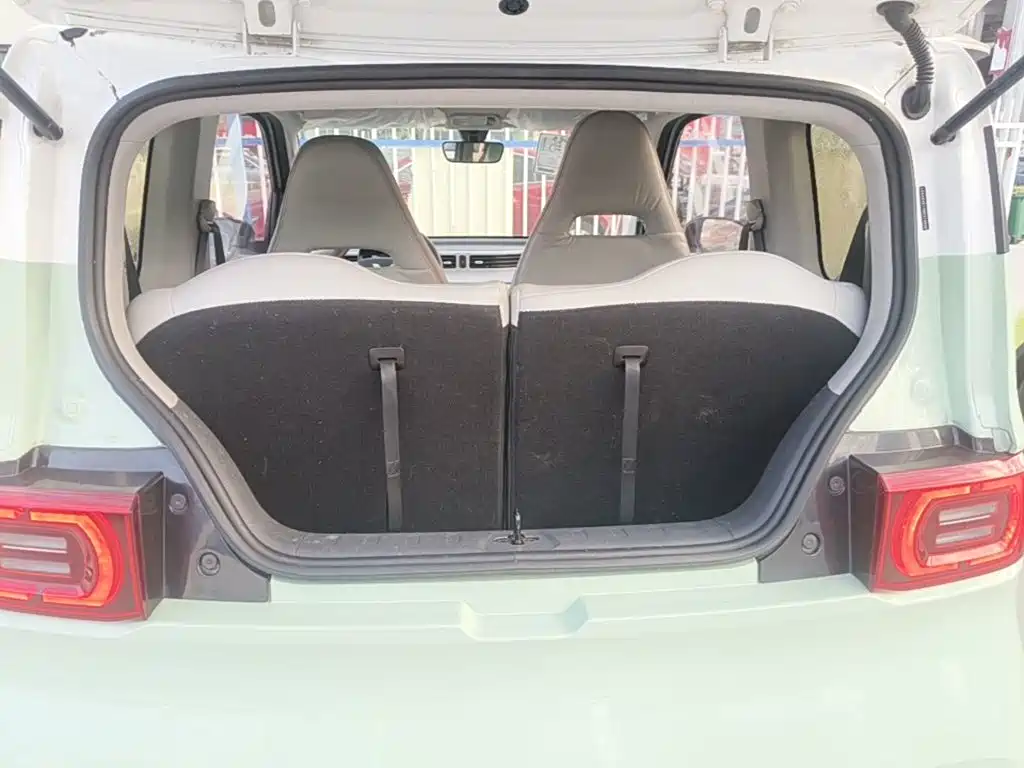 Wuling MINIEV — миниатюра 19