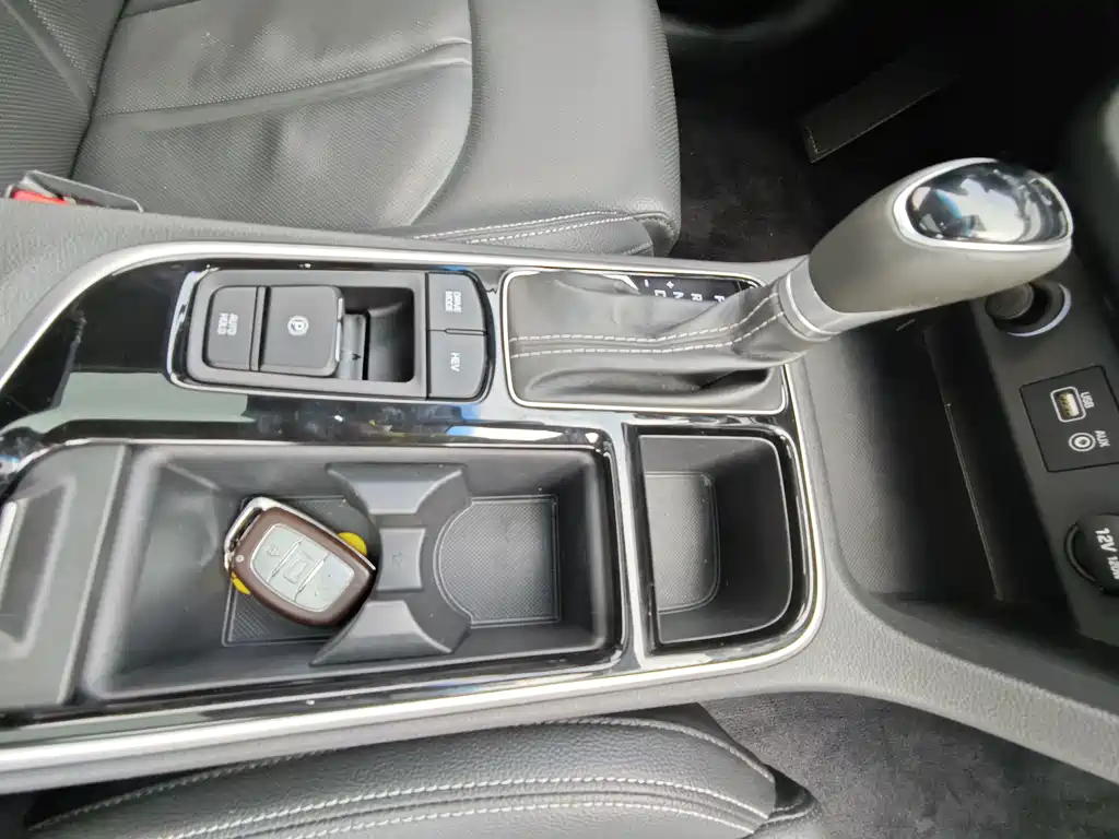 Hyundai Sonata PHEV — миниатюра 18