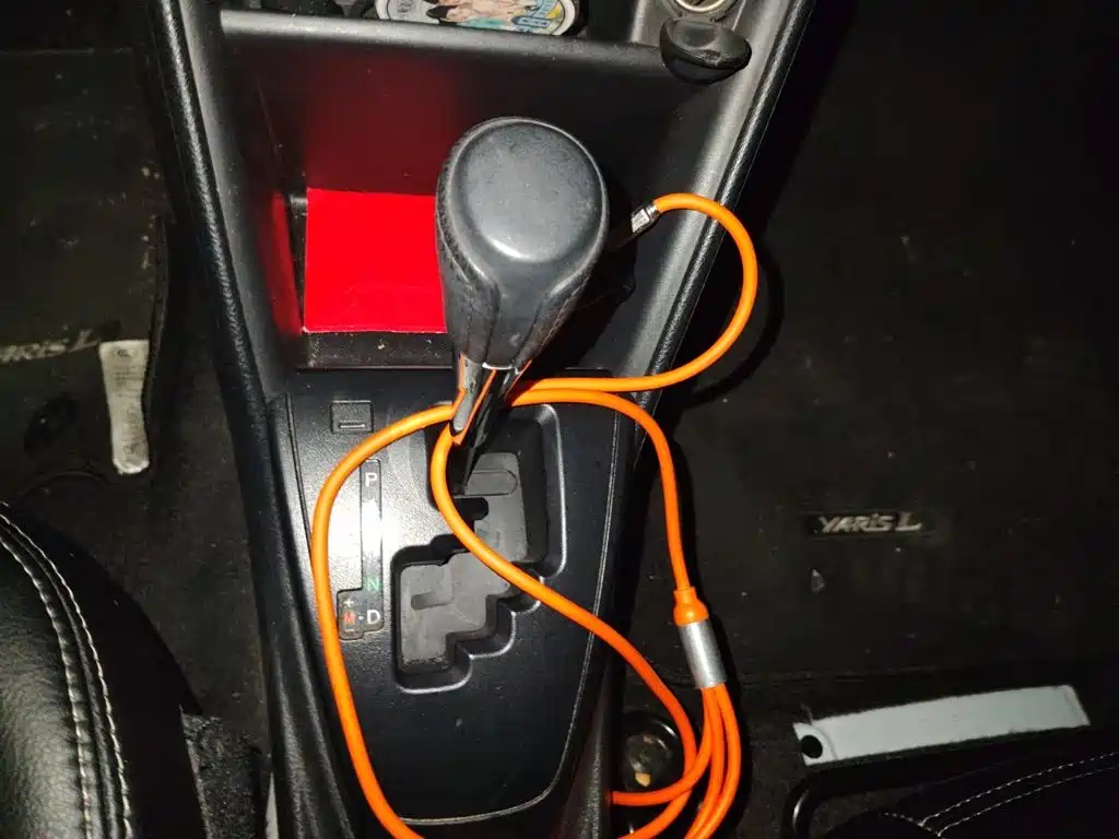 Toyota Yaris L — миниатюра 10
